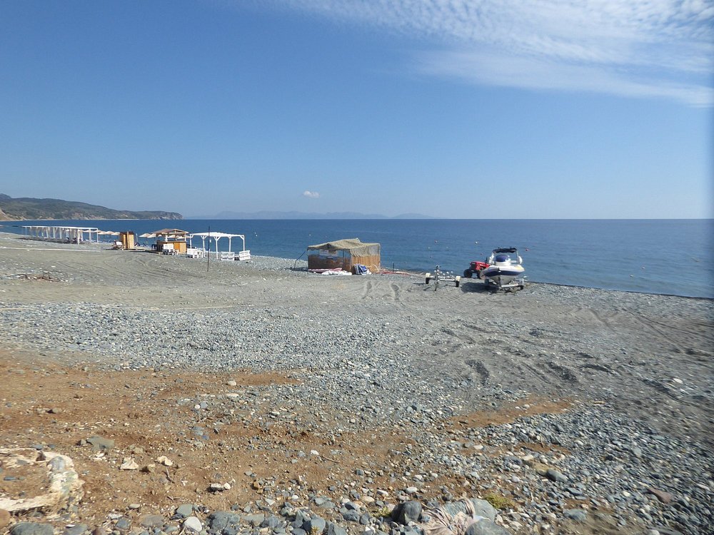 Makrylies - Lakkoma Beach of Samothraki